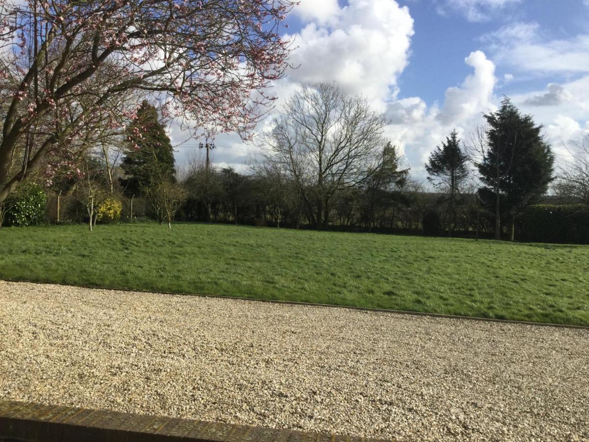 Treetops Cottages & Spa Grimsby Exteriér fotografie