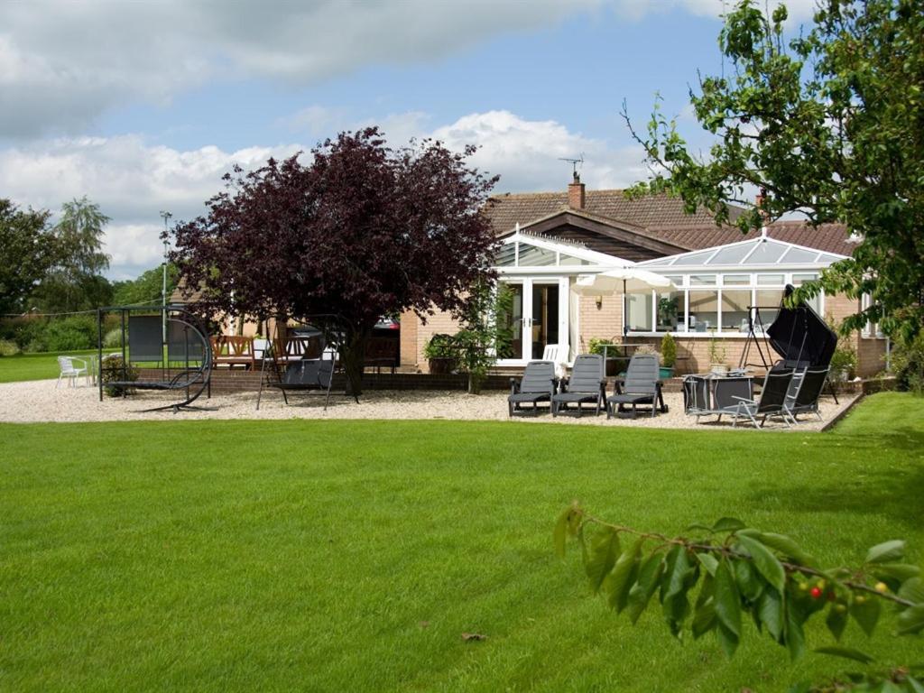 Treetops Cottages & Spa Grimsby Exteriér fotografie