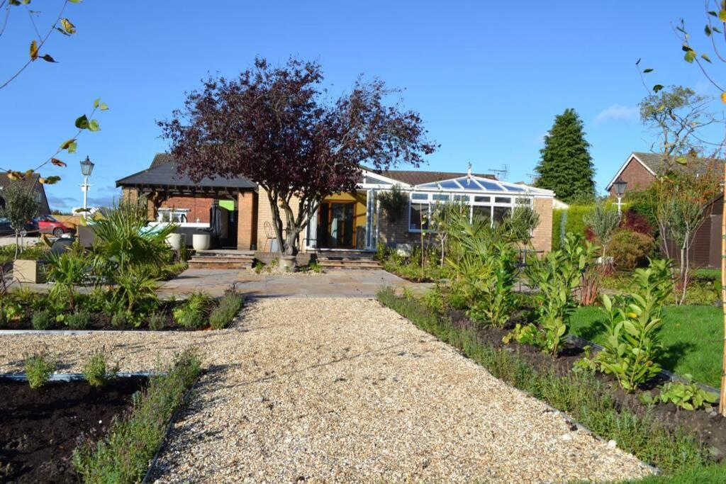 Treetops Cottages & Spa Grimsby Exteriér fotografie