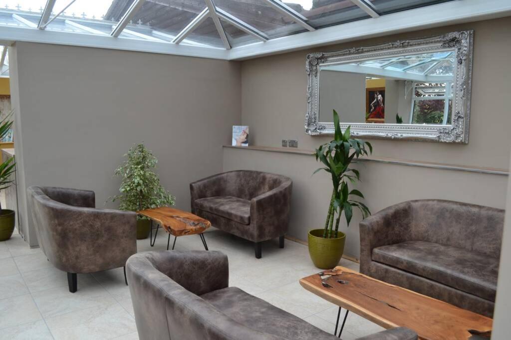 Treetops Cottages & Spa Grimsby Exteriér fotografie