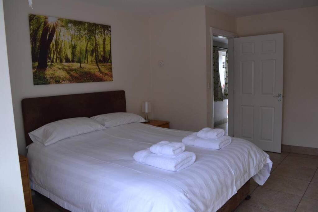 Treetops Cottages & Spa Grimsby Exteriér fotografie