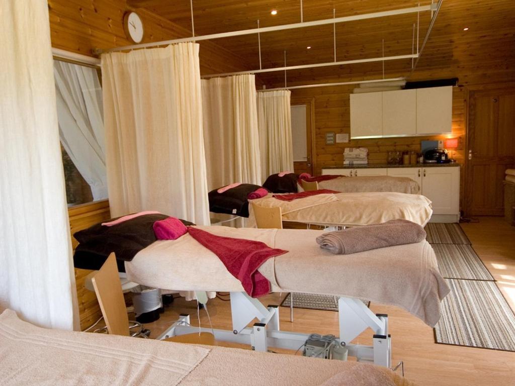 Treetops Cottages & Spa Grimsby Exteriér fotografie
